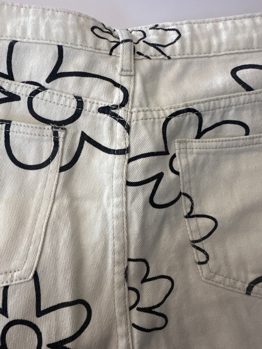 Cream Floral-Print High-Rise Jean Shorts Vintage Vibe Summer - Picture 6 of 6